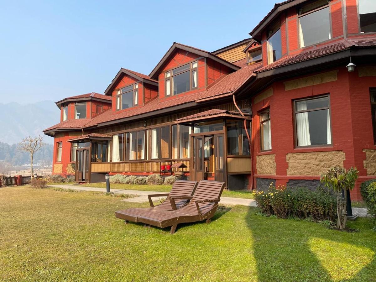 Pahalgam Hotel Exterior photo