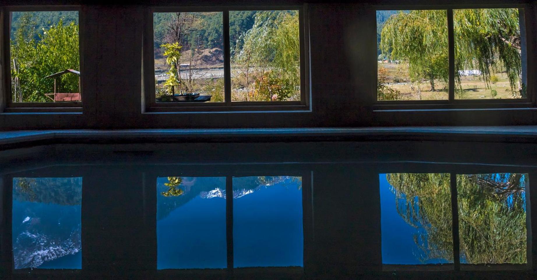 Pahalgam Hotel Exterior photo