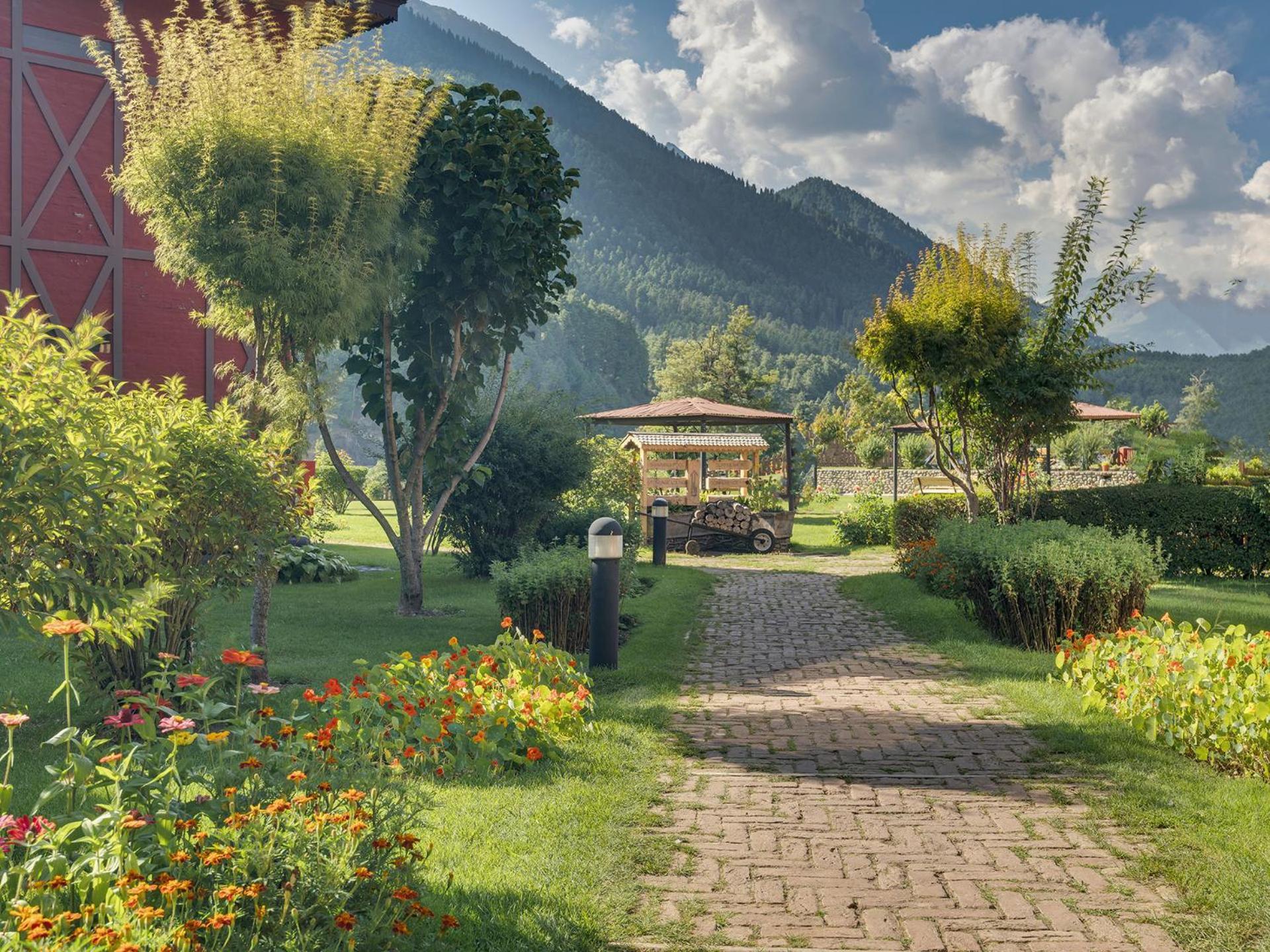 Pahalgam Hotel Exterior photo