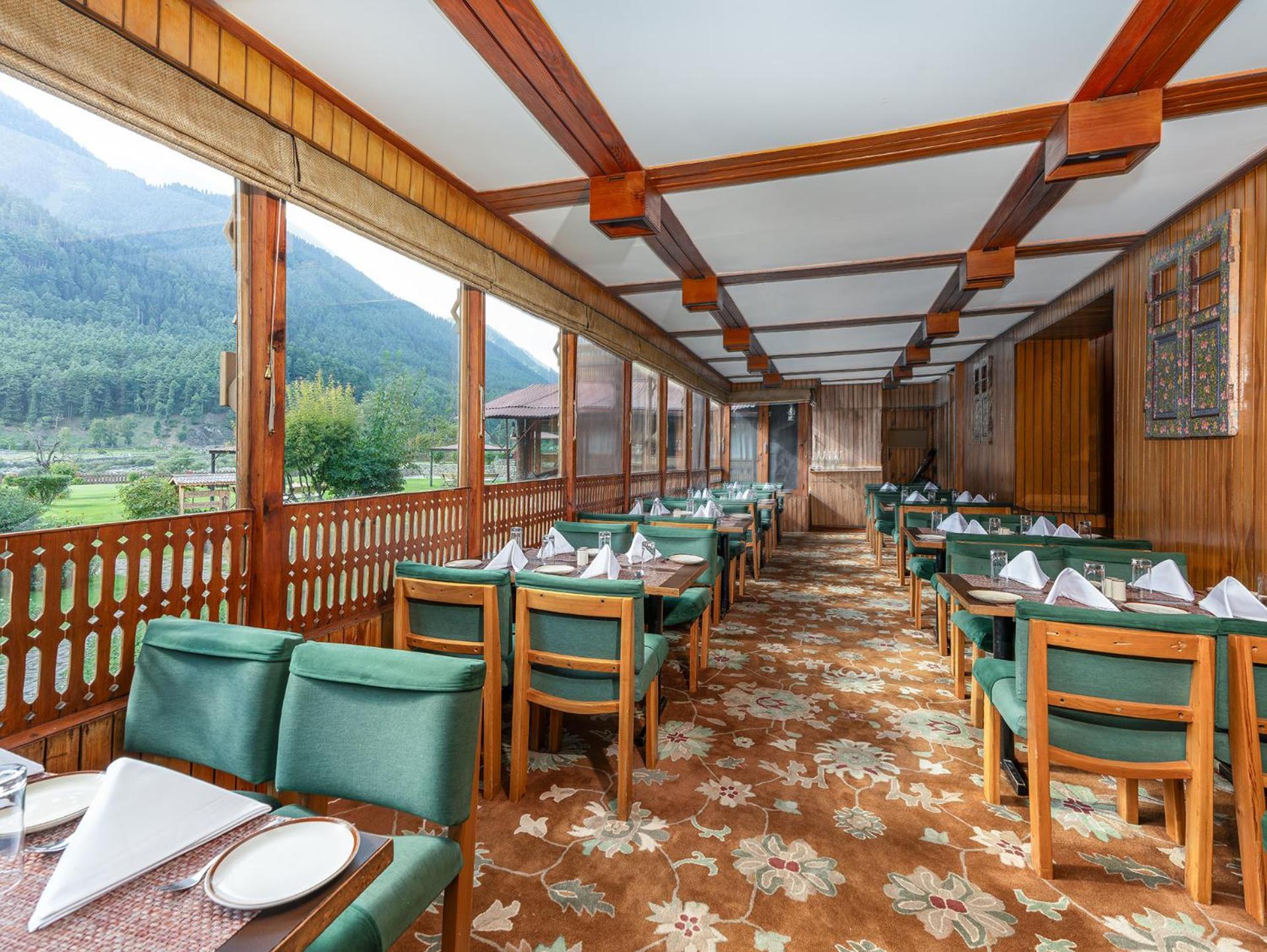 Pahalgam Hotel Exterior photo