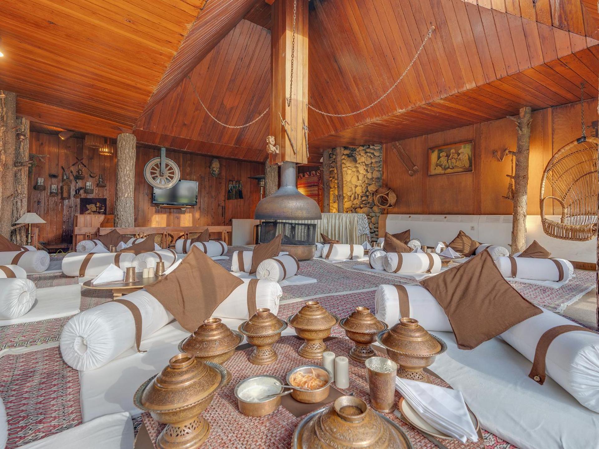Pahalgam Hotel Exterior photo