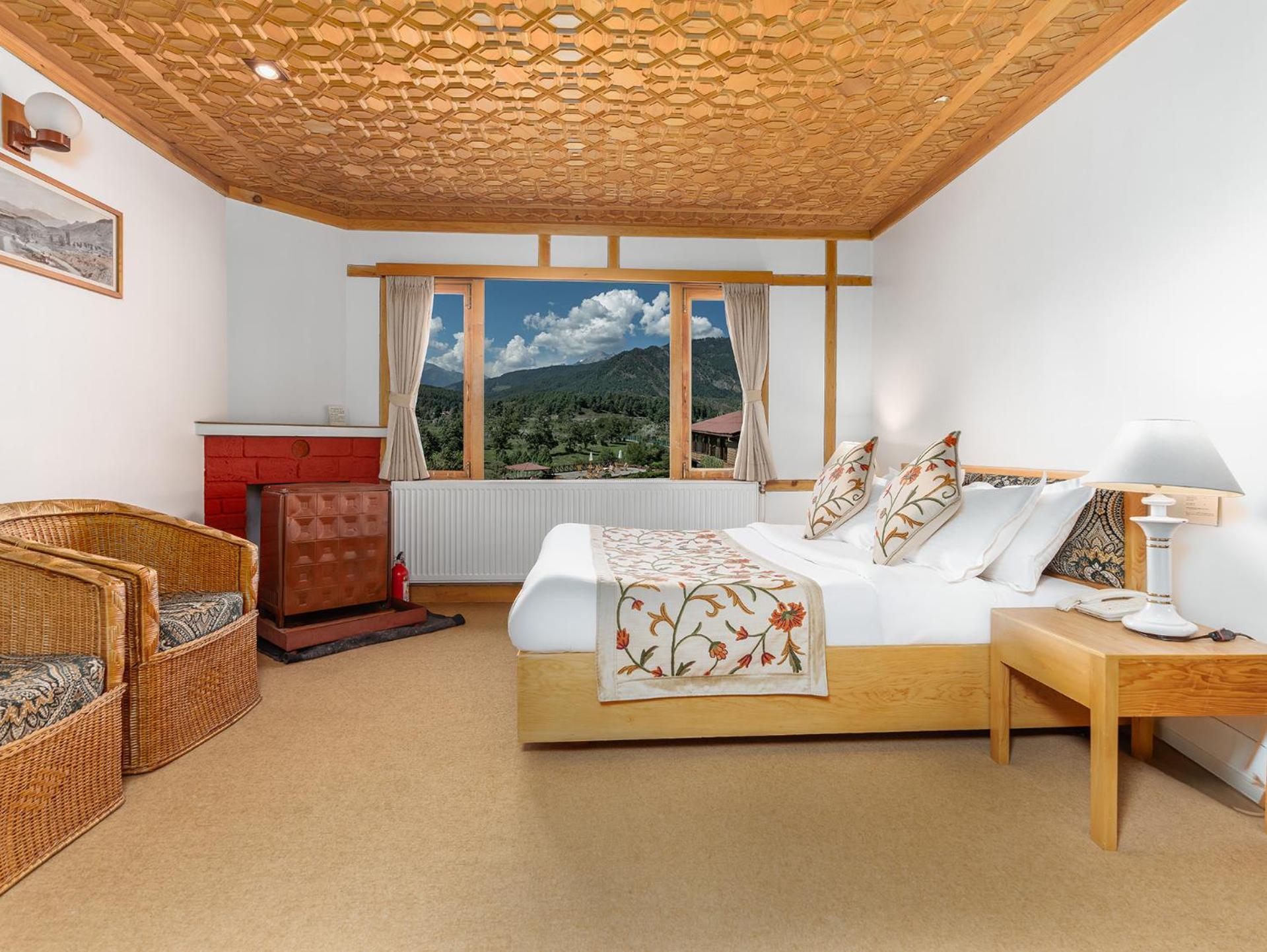Pahalgam Hotel Exterior photo